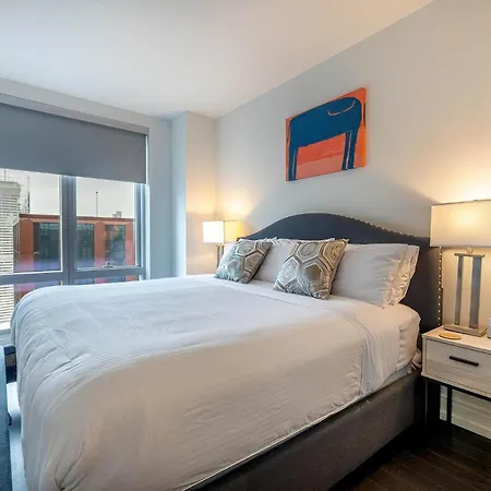 Luxury With Gym & Pool Apartment New York
