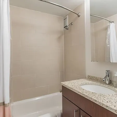 Chelsea 1 Bedroom W Work Setup By Anyplace - 11434 New York