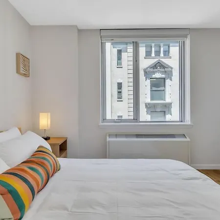 Chelsea 1 Bedroom W Work Setup By Anyplace - 11434 Apartment *