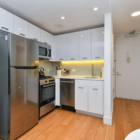 Chic 1 Bedroom In Midtown Manhattan Apartment New York