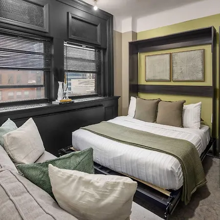 Centrally Located In Nyc Walk To Time Square Apartment