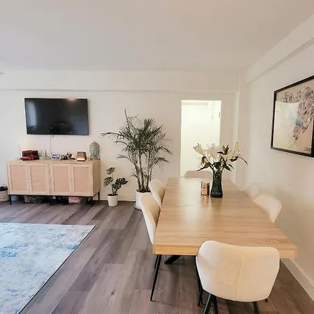 Spacious Luxury 1br With Empire State Building Views Apartment *