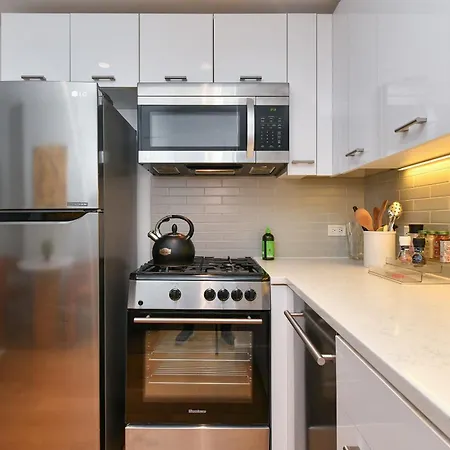 Chic 1 Bedroom In Midtown Manhattan *