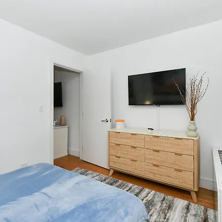 Chic 1 Bedroom In Midtown Manhattan Apartment *