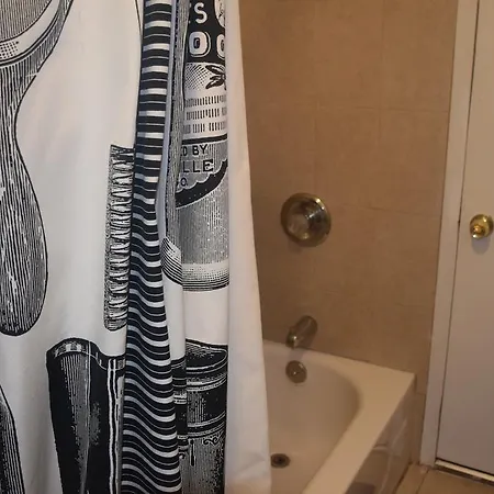 Hell's Kitchen - One Bedroom