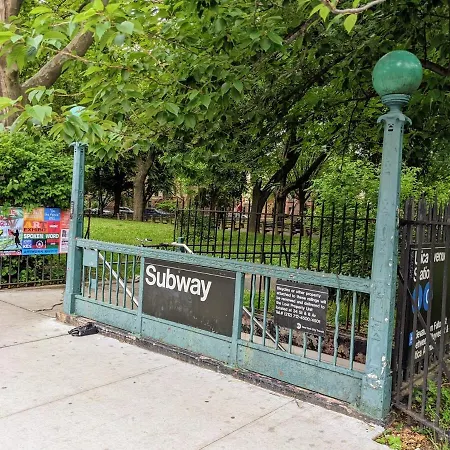 Luxury Duplex In 1880s Brownstone W Private Garden New York