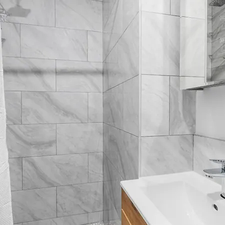 Apartment Blueground Garment District Washer Nr Times Square Nyc-2117