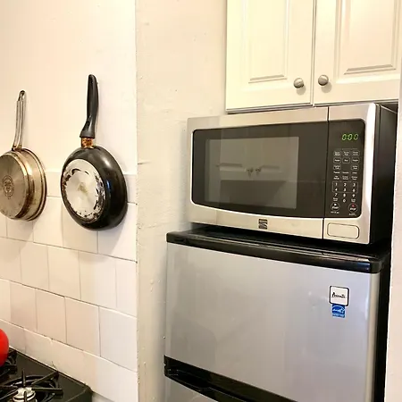 Prime Location 2 Bedrooms Upper East Side New York