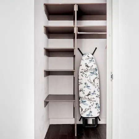 Sleek Modern Fidi 1br In Luxury Building Nyc-206