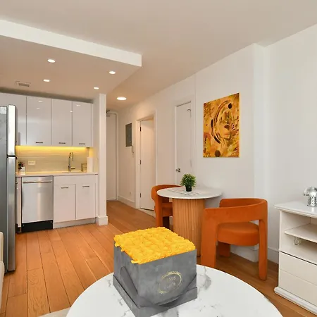 Chic 1 Bedroom In Midtown Manhattan Apartment *