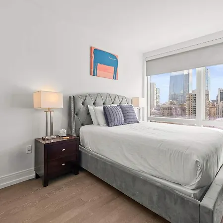 Spacious Luxury With Wash And Dryer