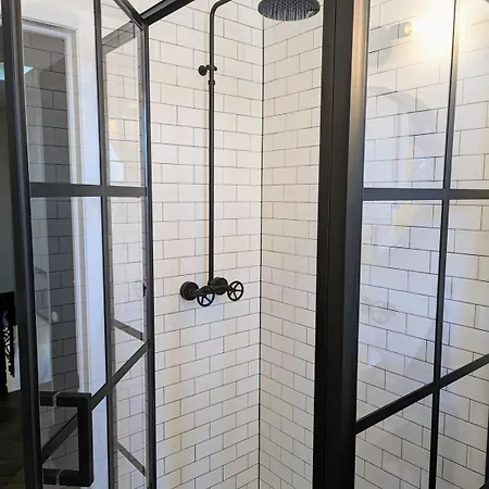 Luxury Duplex In 1880s Brownstone W Private Garden Apartment *