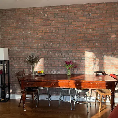 Sunlit Luxury 2br Harlem Brownstone Retreat - Near Express Trains Apartment