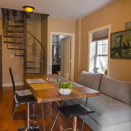 Bright & Stylish Manhattan
