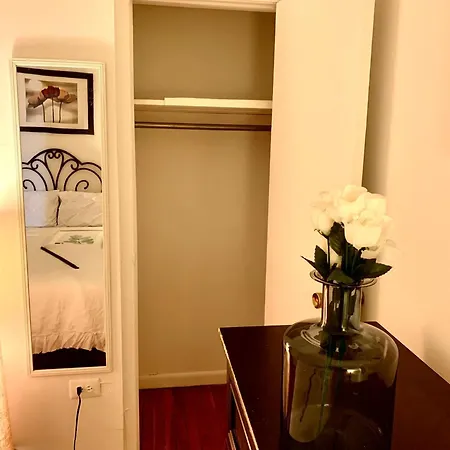 Apartment Prime Location 2 Bedrooms Upper East Side *