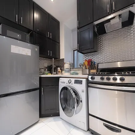 Comfy 2 Bedroom On Park West Apartment New York