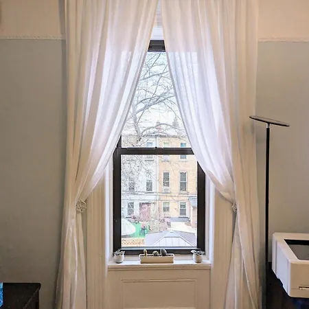 Luxury Duplex In 1880s Brownstone W Private Garden Apartment *