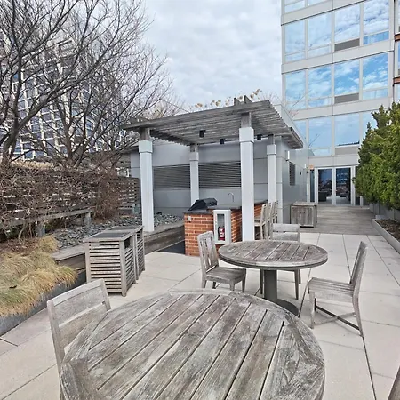 Casae Sky25 Chelsea Apartment