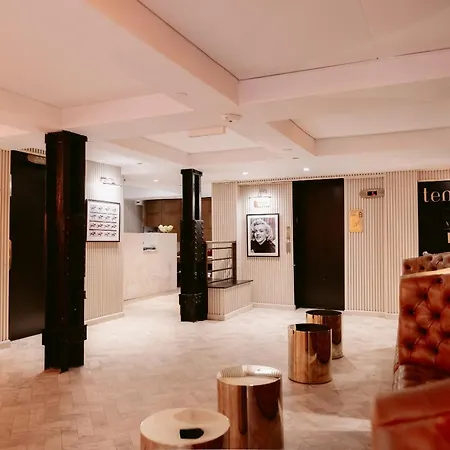 Life 4* New York