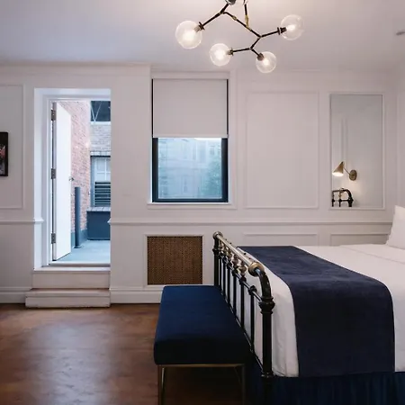 Life 4* New York