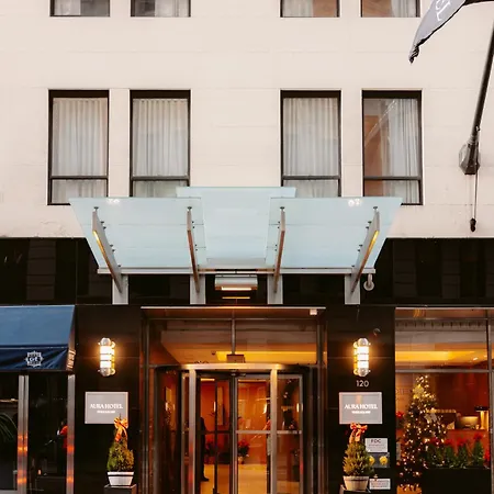 Aura Times Square 4*