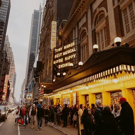 Hotel Aura Times Square New York