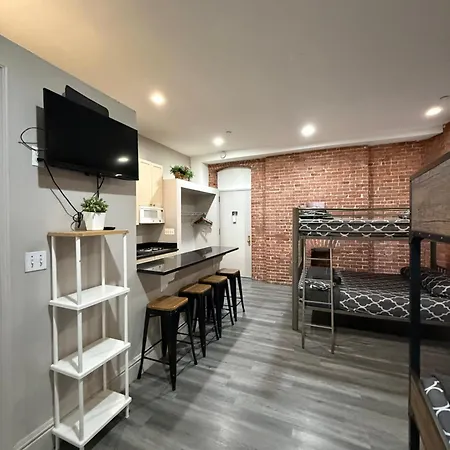 Apartment 31 Street Broadway New York