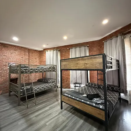 Apartment 31 Street Broadway New York