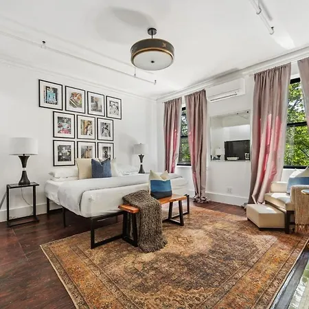 The Perfect For Large Groups Sleeps 10
