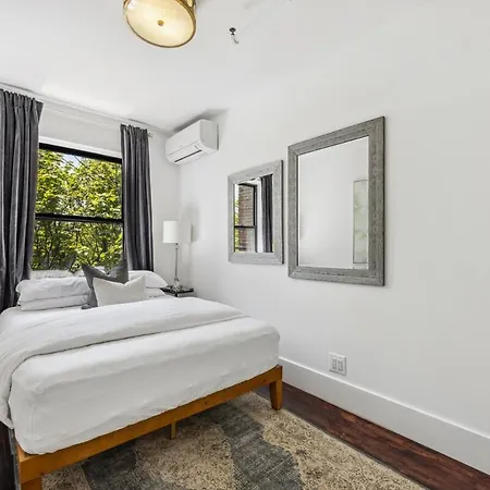 The Perfect For Large Groups Sleeps 10