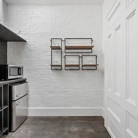 The Perfect For Large Groups Sleeps 10 New York