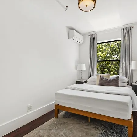 The Perfect For Large Groups Sleeps 10 *