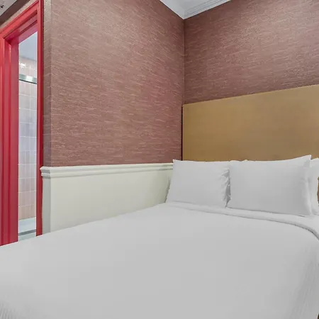 The Mayfair Times Square, An Ascend Collection Hotel