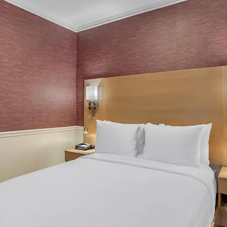 The Mayfair Times Square, An Ascend Collection Hotel