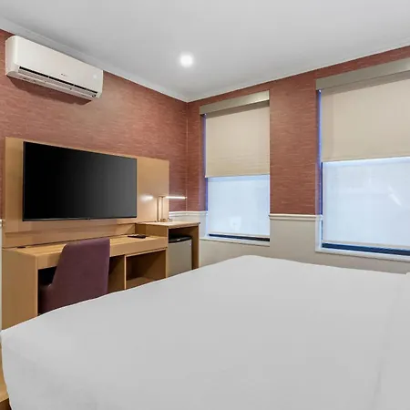 The Mayfair Times Square, An Ascend Collection Hotel New York