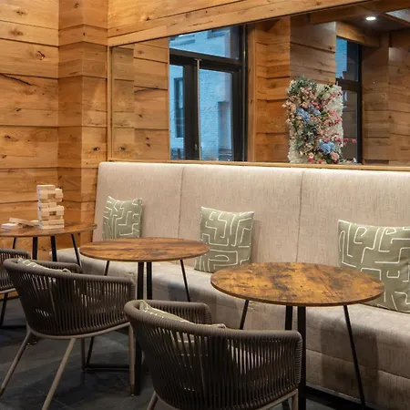 Hotel Newly Renovated Embassy By Hilton Manhattan Times Square New York