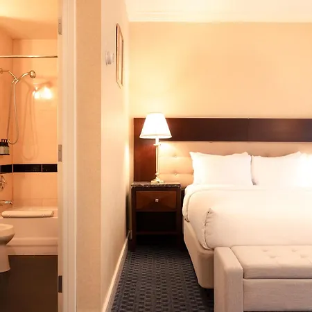 Stanford Hotel 3*