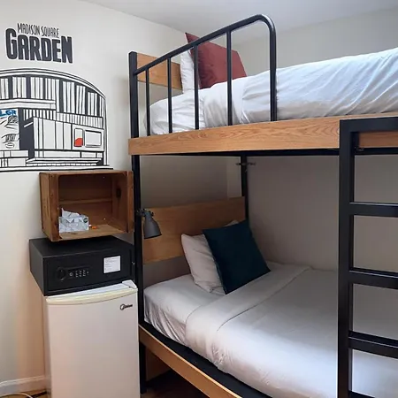 Hotel Chelsea Nyc New York