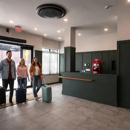 Hotel Dutch Long Island , Belvilla District 6 Formerly Sonder 4*