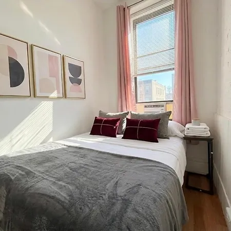 Midtown Manor Apartment New York