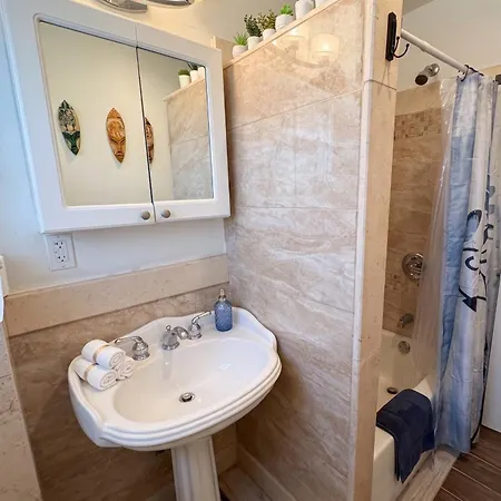 Apartment Next To Manhattan 2 Bedrooms - Subway 20 Steps, Manhattan 1 Stop New York