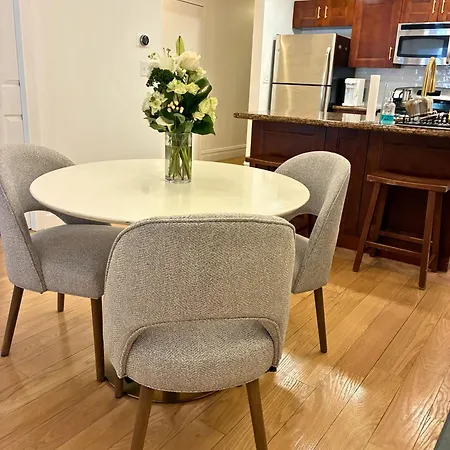 Brooklyn - Bed-stuy - Spacious Private 2br New York