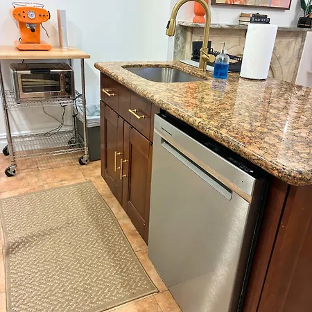Brooklyn - Bed-stuy - Spacious Private 2br