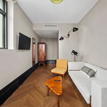 Freeman 802 By Rove Travel - 1brcondo With Shared Amenities Holiday home New York