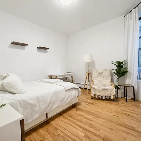 Homestay In A 3 Big Prime Harlem Location Near Park