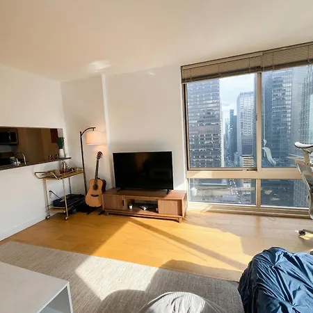 Midtown Manhattan Luxury 1br With Skyline Lifestyle New York