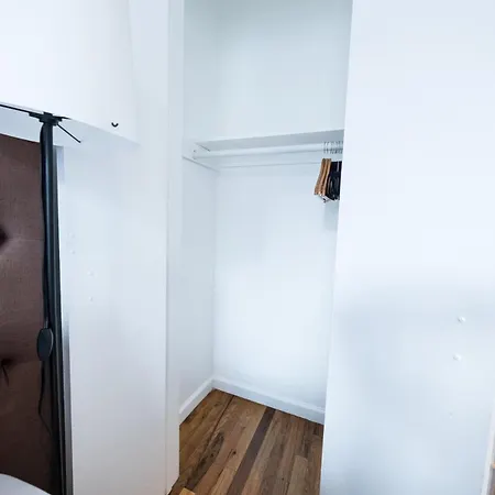 2br Near Mount Sinai & Metropolitan Hospitals Apartment New York