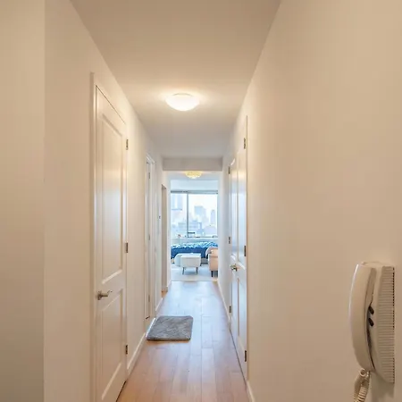 Midtown Manhattan Luxury 1br With Skyline Lifestyle