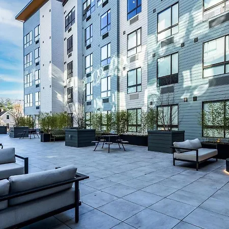 Landing Apartments - The Botanic