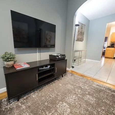 2br Near Mount Sinai & Metropolitan Hospitals New York